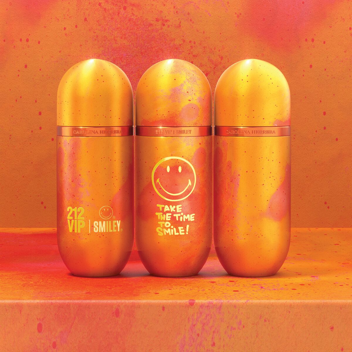 212 VIP Smiley - Carolina Herrera - Gallery 1