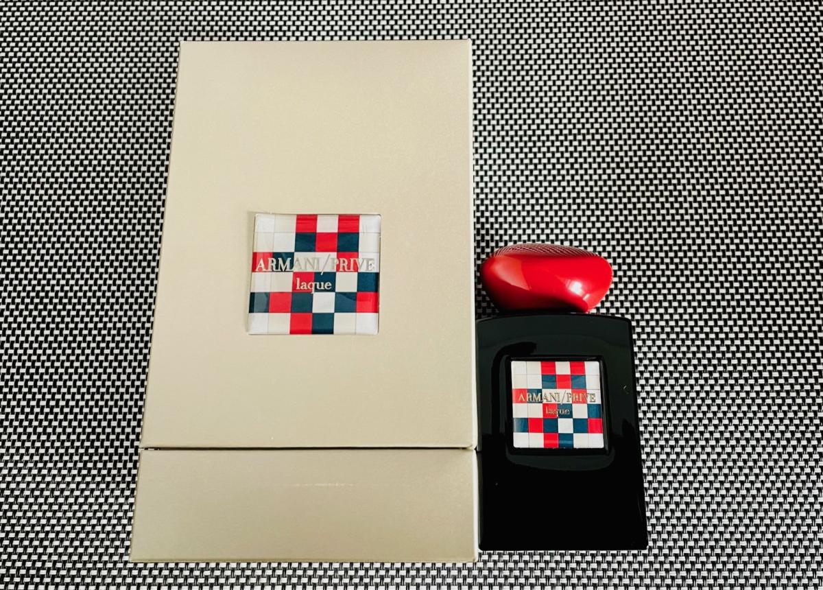 Armani Prive Laque - Giorgio Armani - Gallery 1