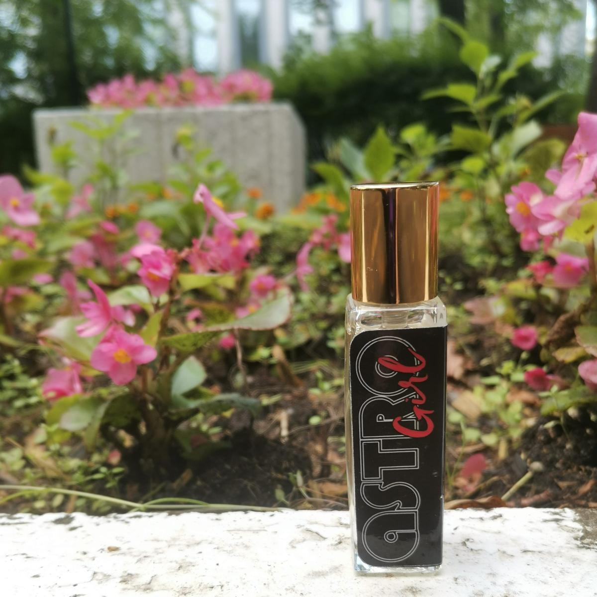 Astro Girl - PerfumeBox - Gallery 1