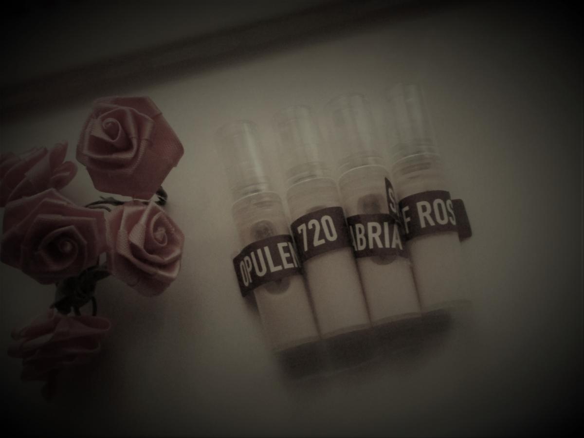 Bed Of Roses - Maison Sybarite - Gallery 1