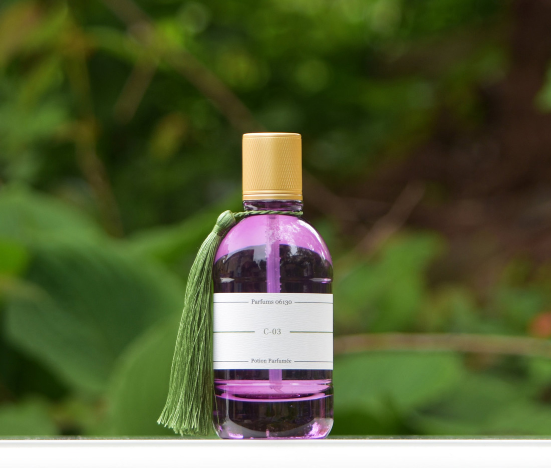 C-03 - Parfums 06130 - Gallery 2