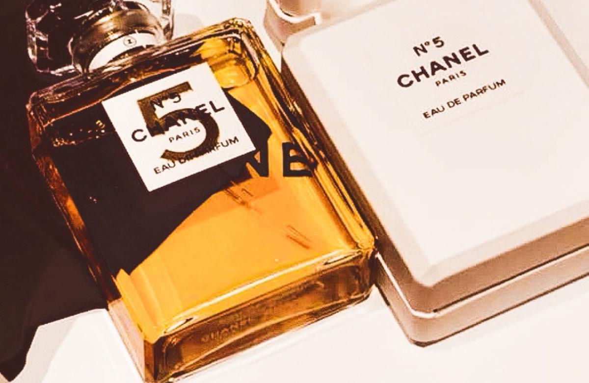 Chanel No 5 Eau de Parfum 100th Anniversary – Ask For The Moon Limited Edition - Chanel - Gallery 3
