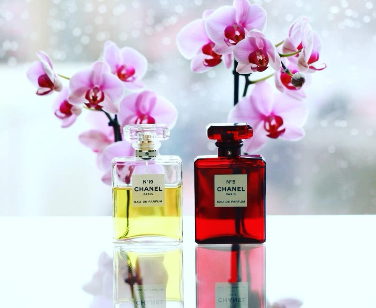 Chanel No 5 Eau de Parfum Red Edition - Chanel - Gallery 3