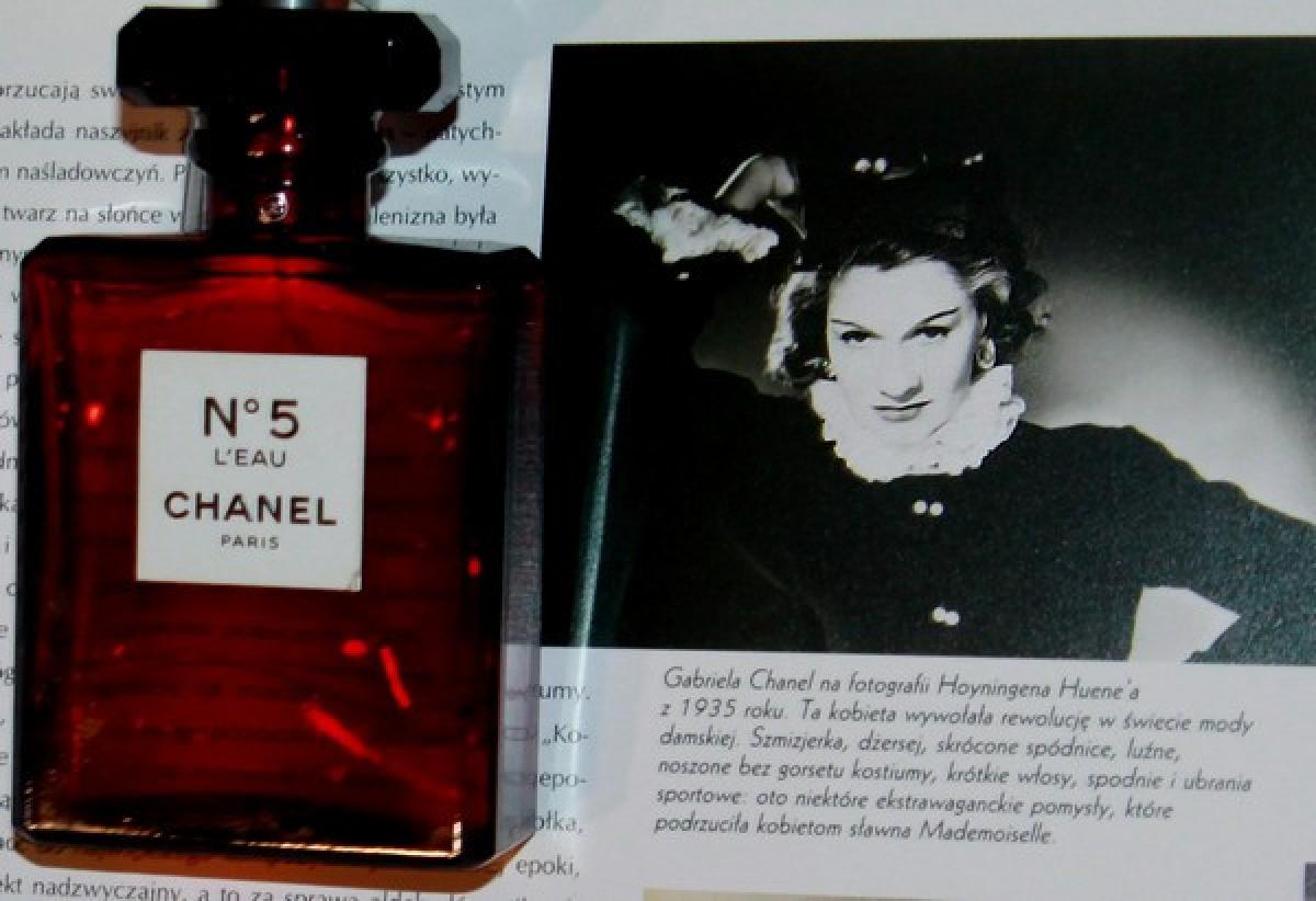Chanel No 5 Eau de Parfum Red Edition - Chanel - Gallery 3