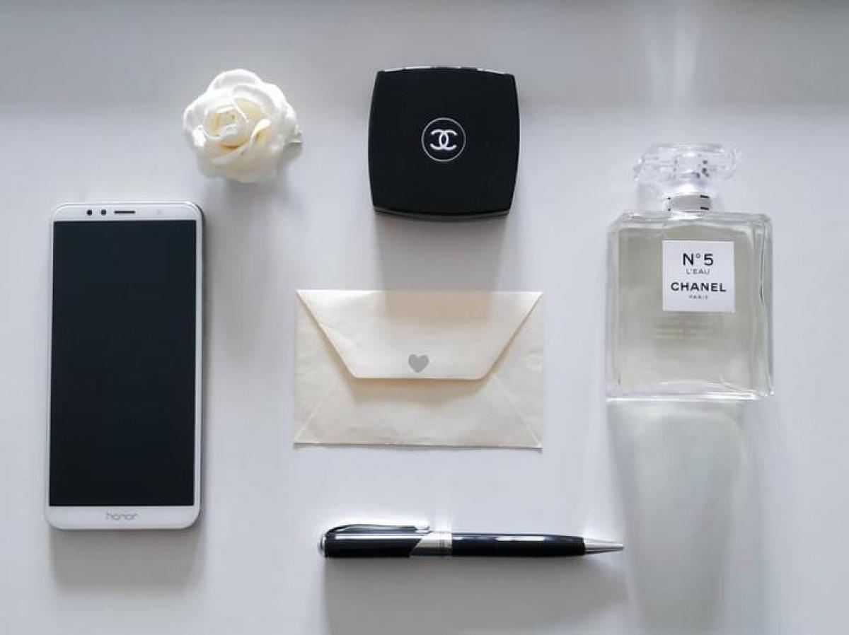 Chanel No 5 L'Eau Eau De Toilette 100th Anniversary – Ask For The Moon Limited Edition - Chanel - Gallery 4