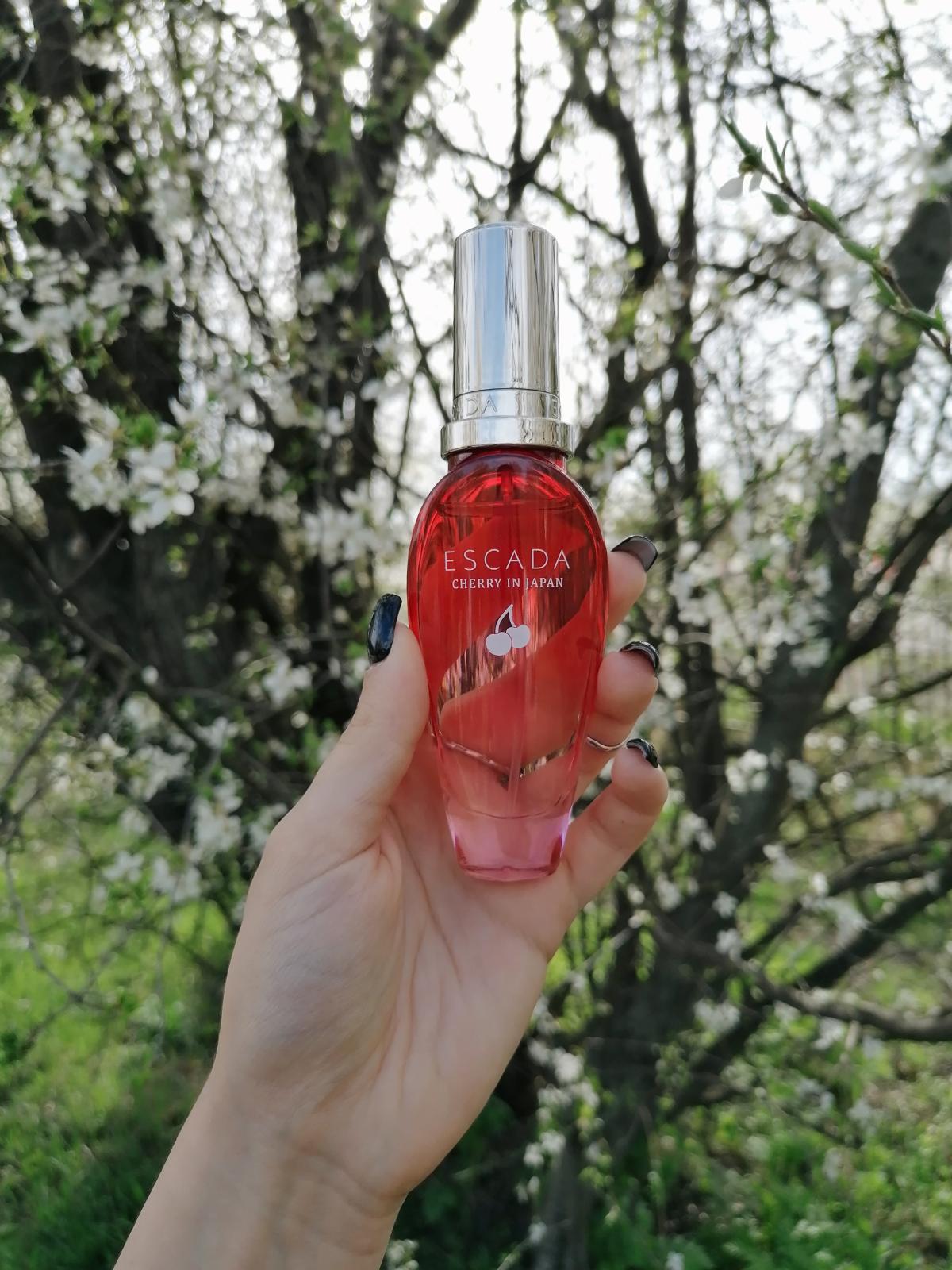 Cherry In Japan - Escada - Gallery 1