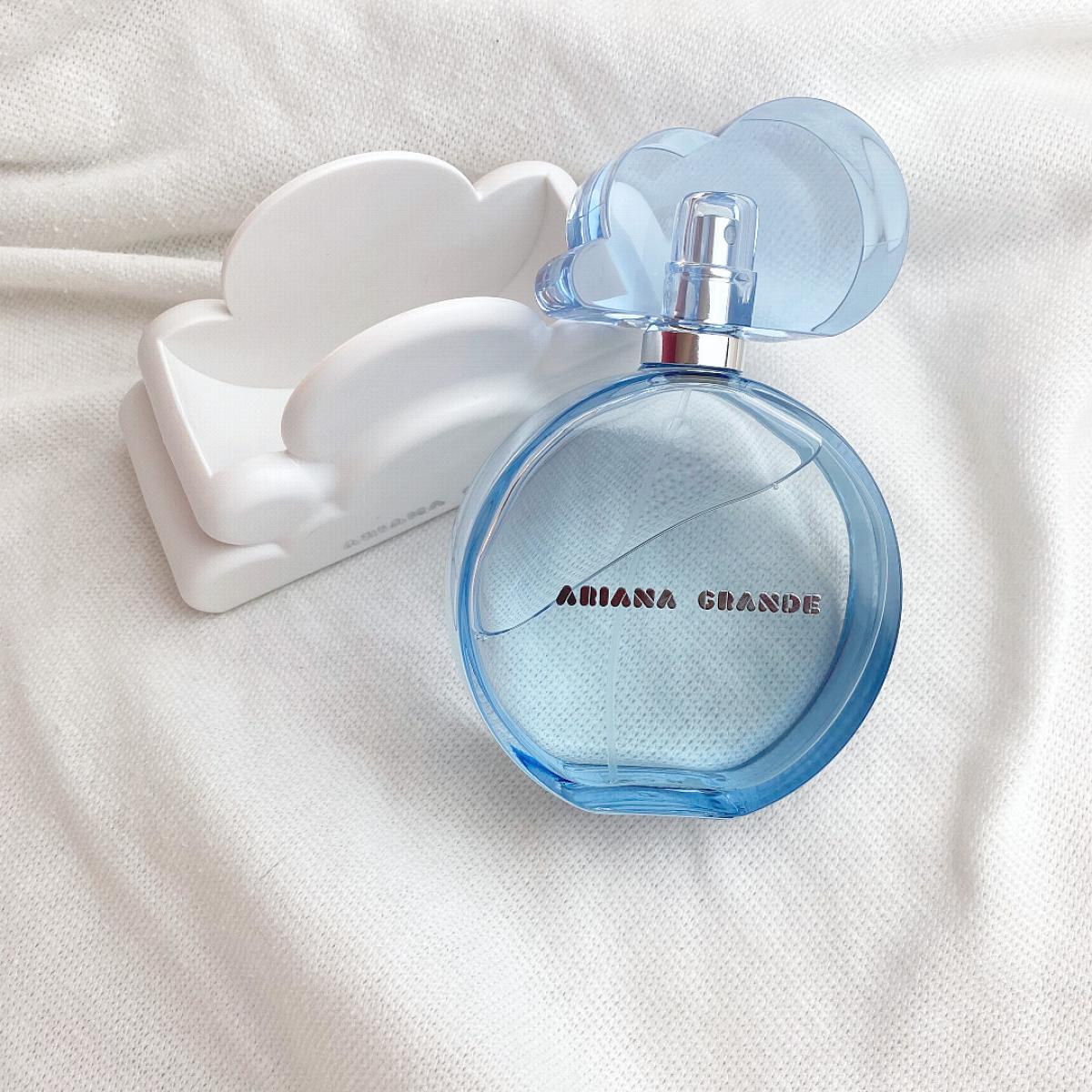 Cloud - Ariana Grande - Gallery 1