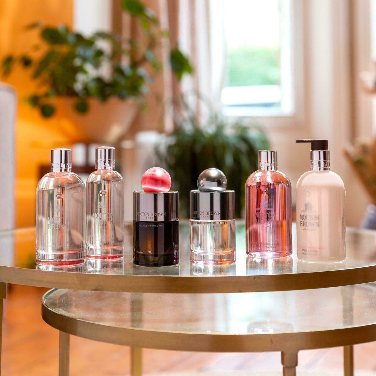 Delicious Rhubarb & Rose Eau de Parfum - Molton Brown - Gallery 3