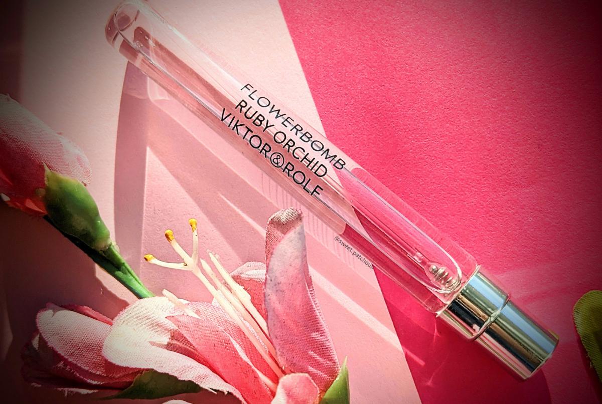 Flowerbomb Ruby Orchid - Viktor&Rolf - Gallery 1