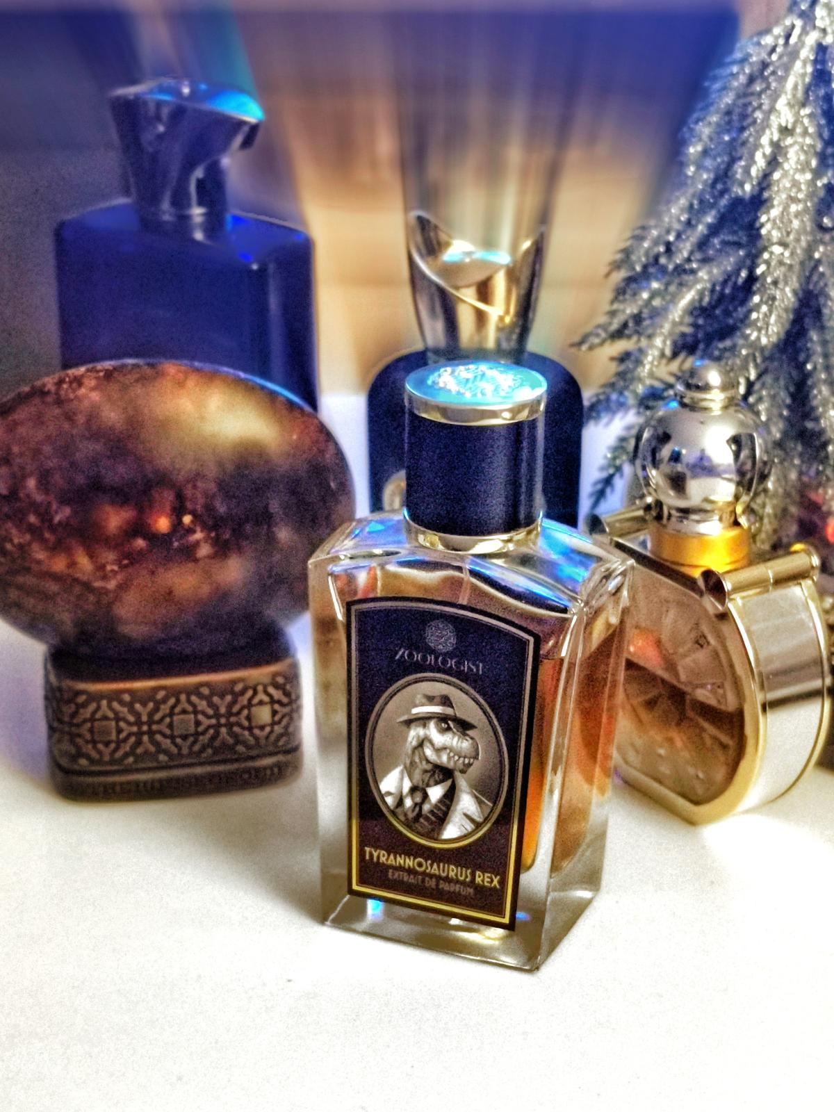 Interlude Black Iris - Amouage - Gallery 1