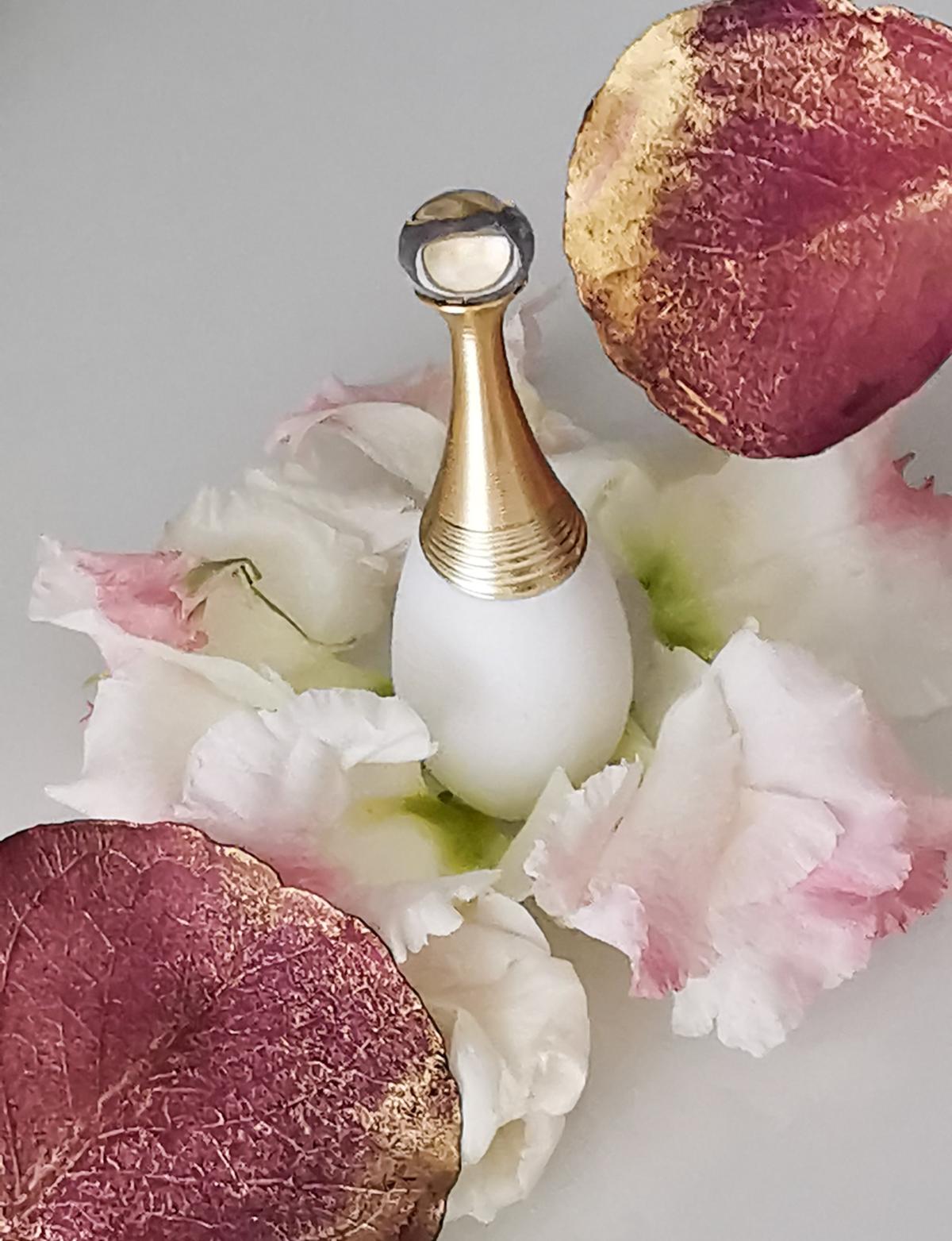 J'adore Parfum d'Eau - Dior - Gallery 1