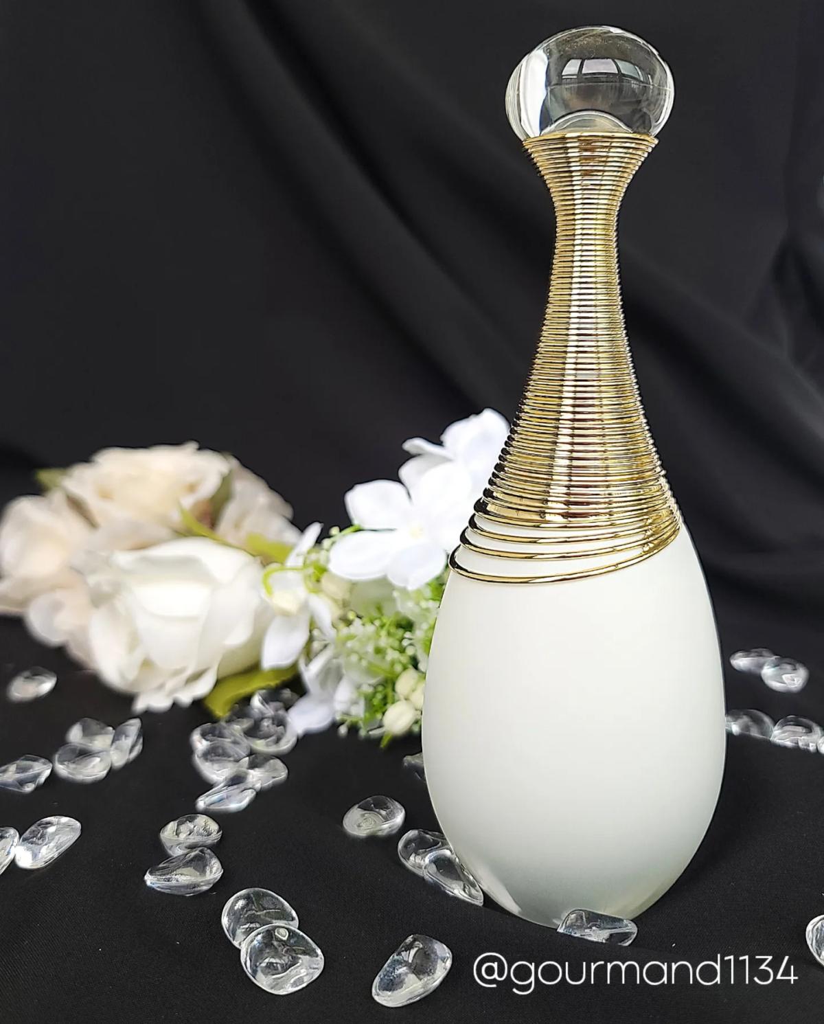 J'adore Parfum d'Eau - Dior - Gallery 4
