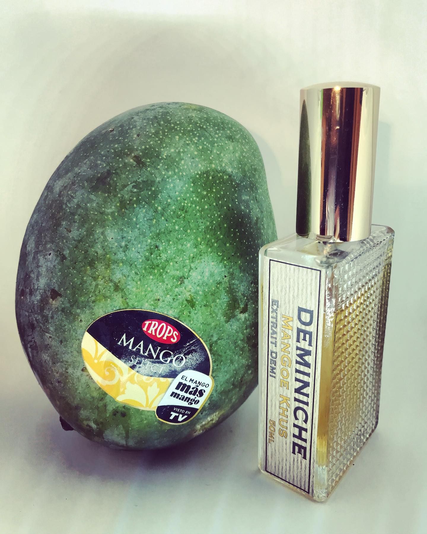 Mangoe Khus - Ricardo Ramos Perfumes de Autor - Gallery 1