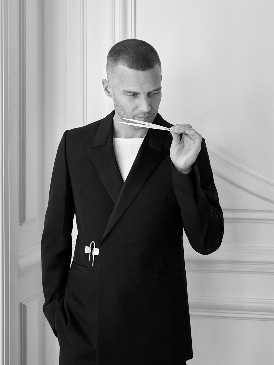 MMW - Givenchy - Gallery 3