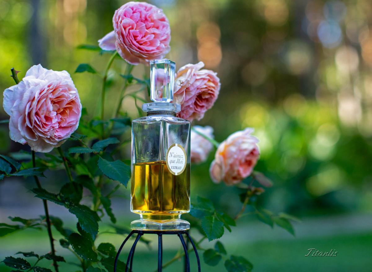 N'Aimez Que Moi Parfum - Caron - Gallery 1