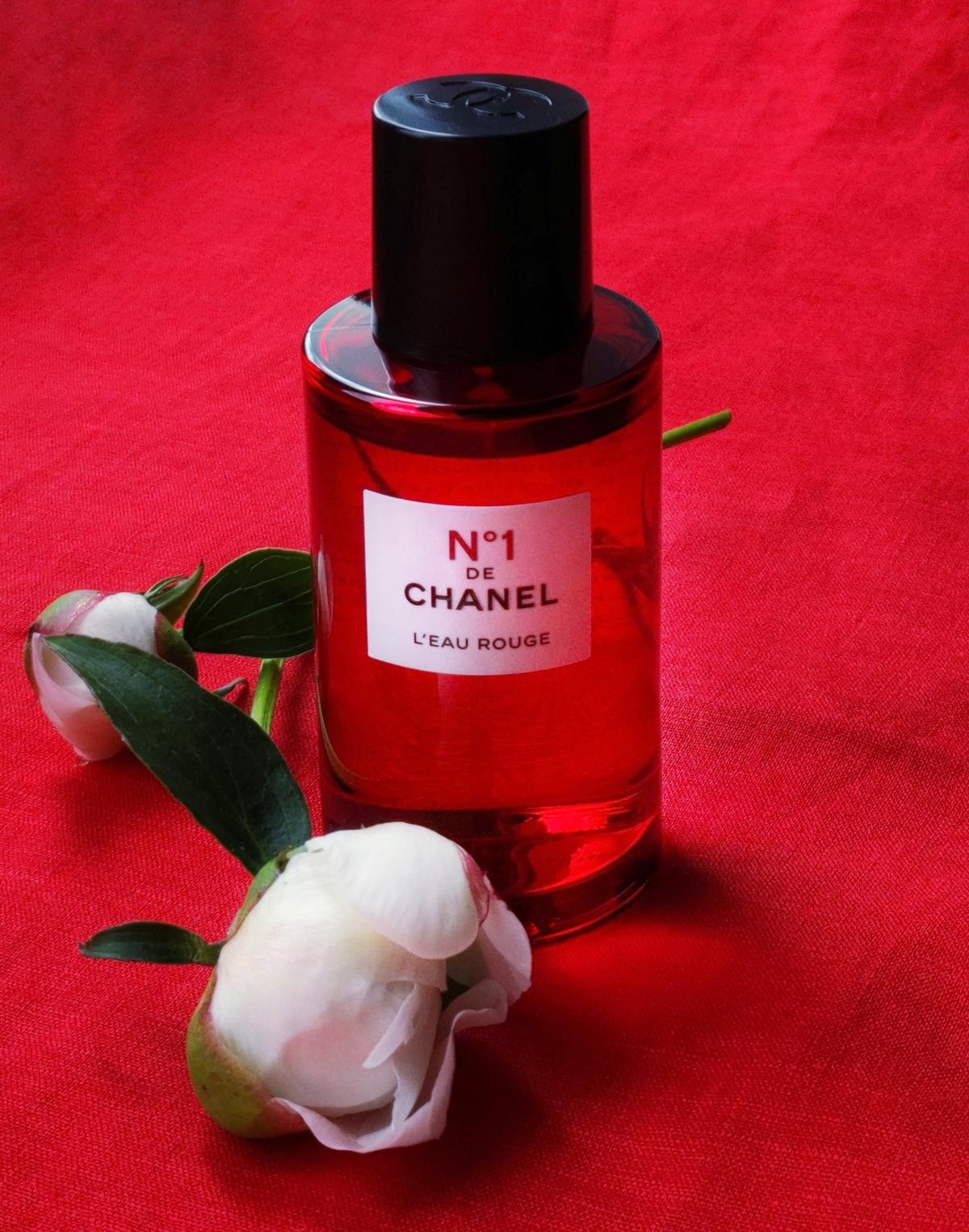 N°1 de Chanel L'Eau Rouge - Chanel - Gallery 1