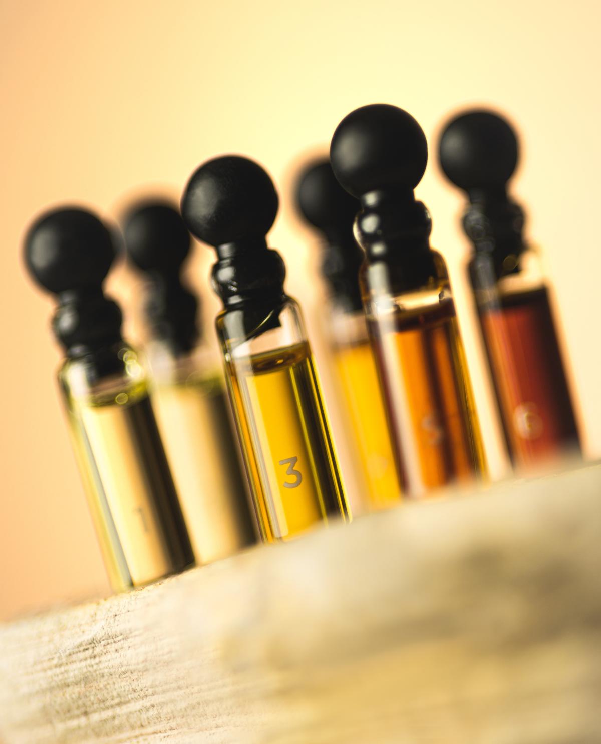 Oud Ulya - Amouage - Gallery 1