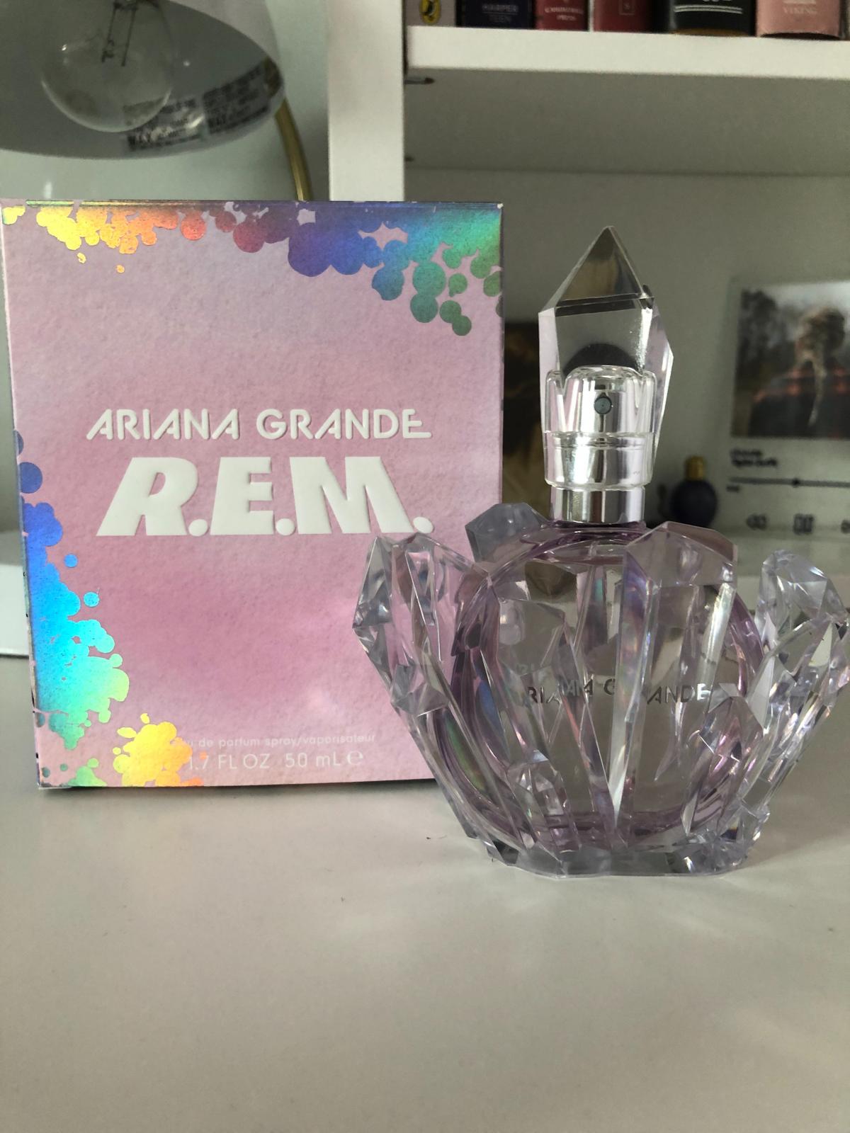 R.E.M. - Ariana Grande - Gallery 4