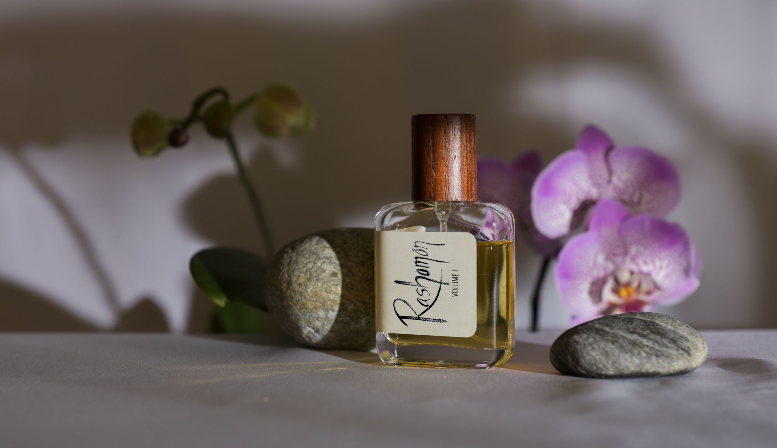 Rashomon Volume II - Parfums Karmic Hues - Gallery 4