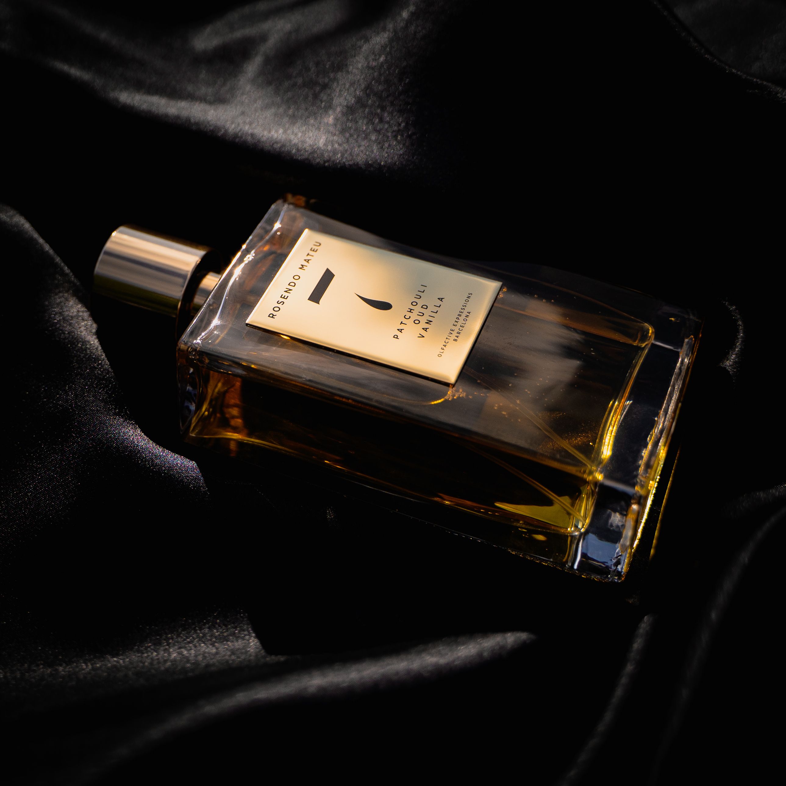 Rosendo Mateu Nº 7 Patchouli, Oud, Vanilla - Rosendo Mateu Olfactive Expressions - Gallery 2