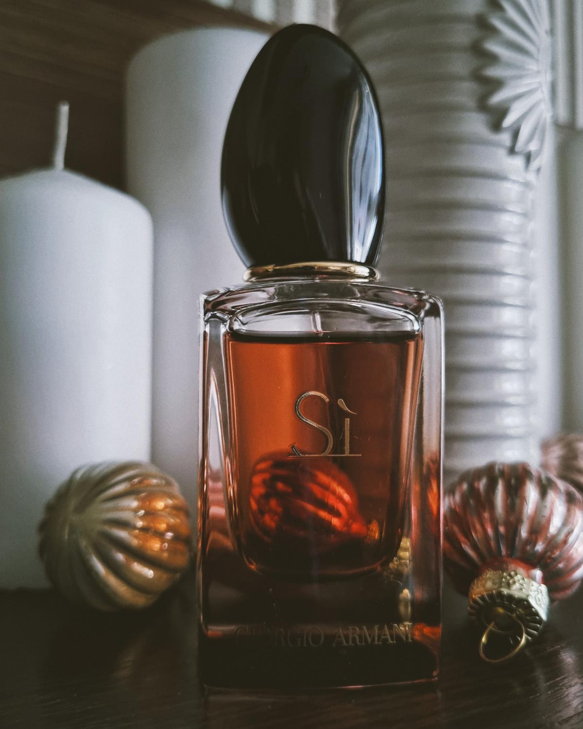 Sì Intense 2021 - Giorgio Armani - Gallery 2