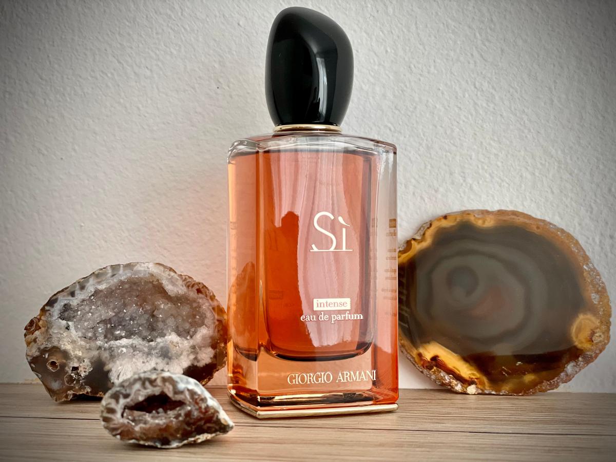 Sì Intense 2021 - Giorgio Armani - Gallery 3