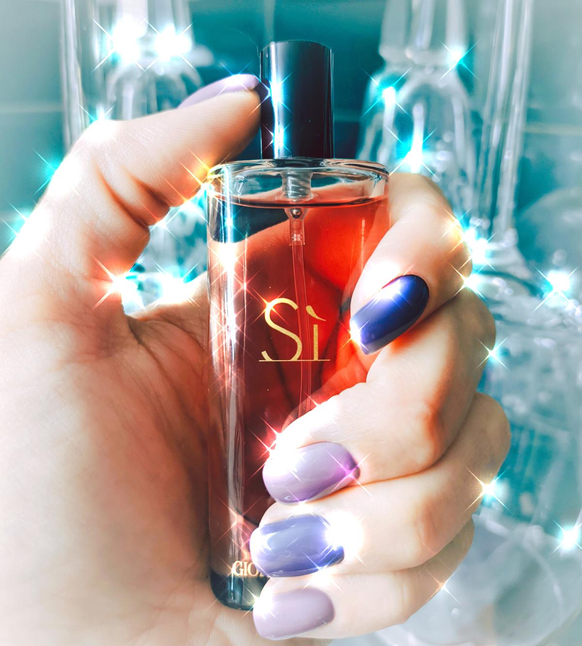 Sì Intense 2021 - Giorgio Armani - Gallery 1