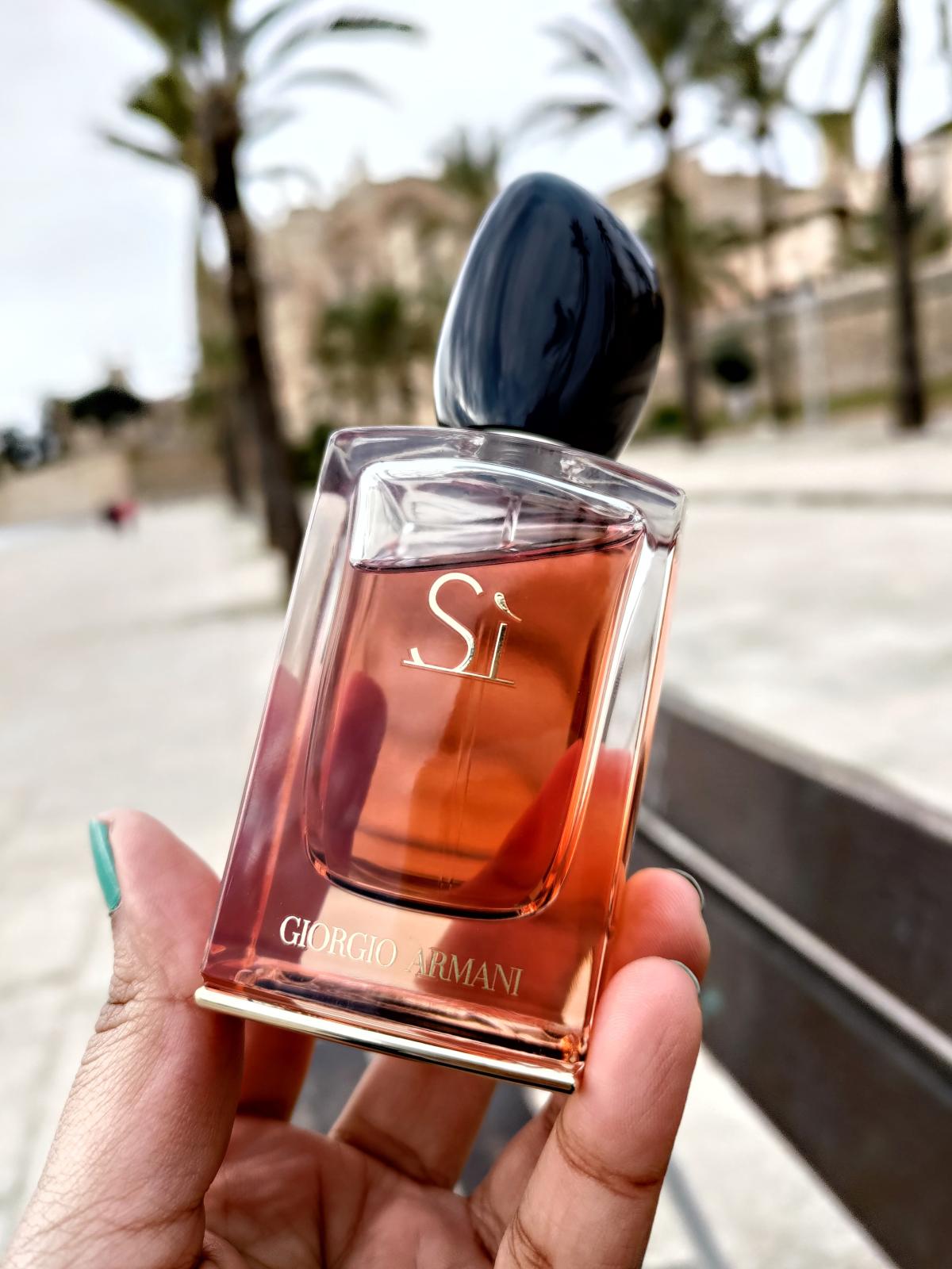 Sì Intense 2021 - Giorgio Armani - Gallery 1