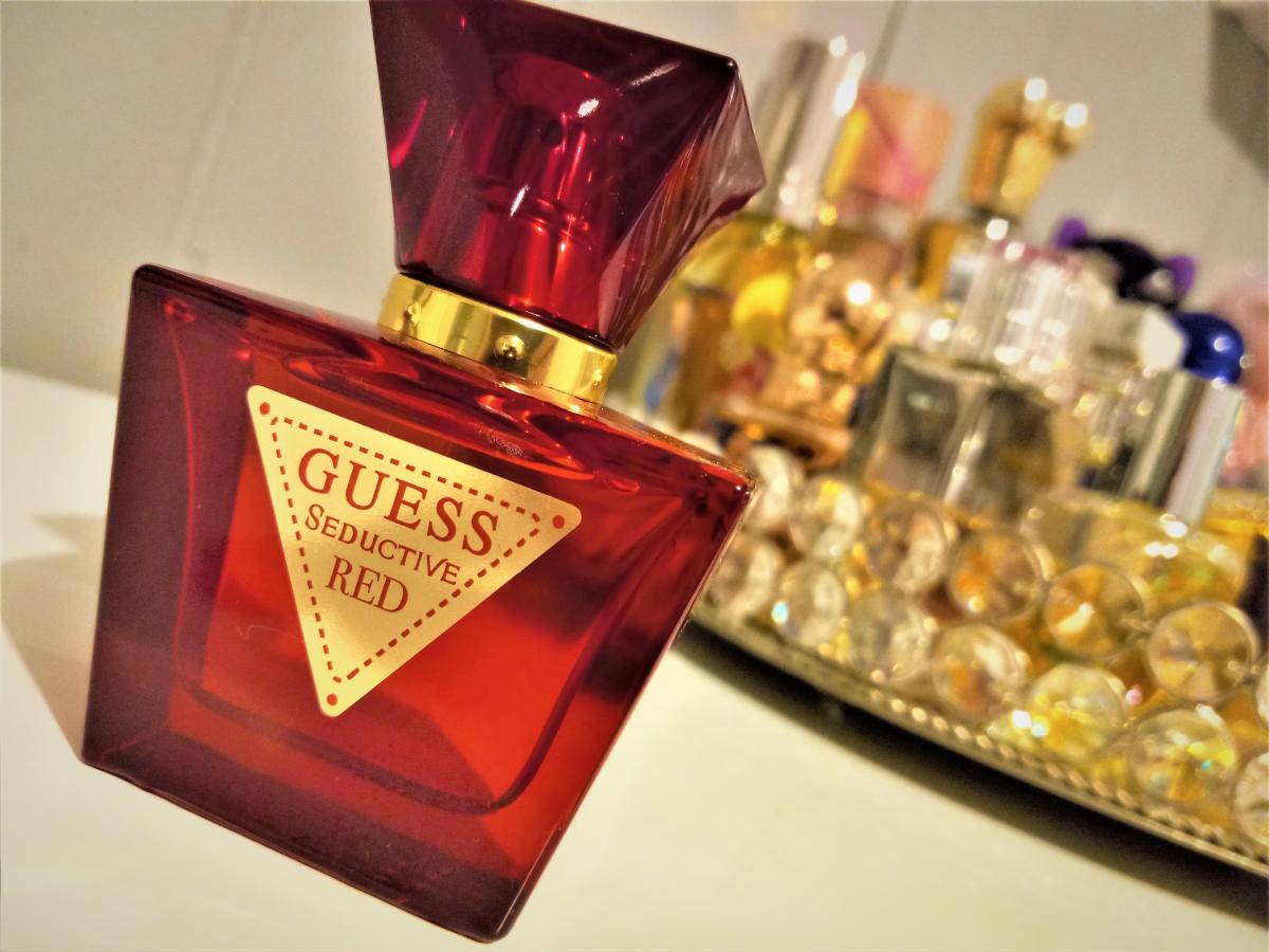 Seductive Red - Guess - Gallery 2