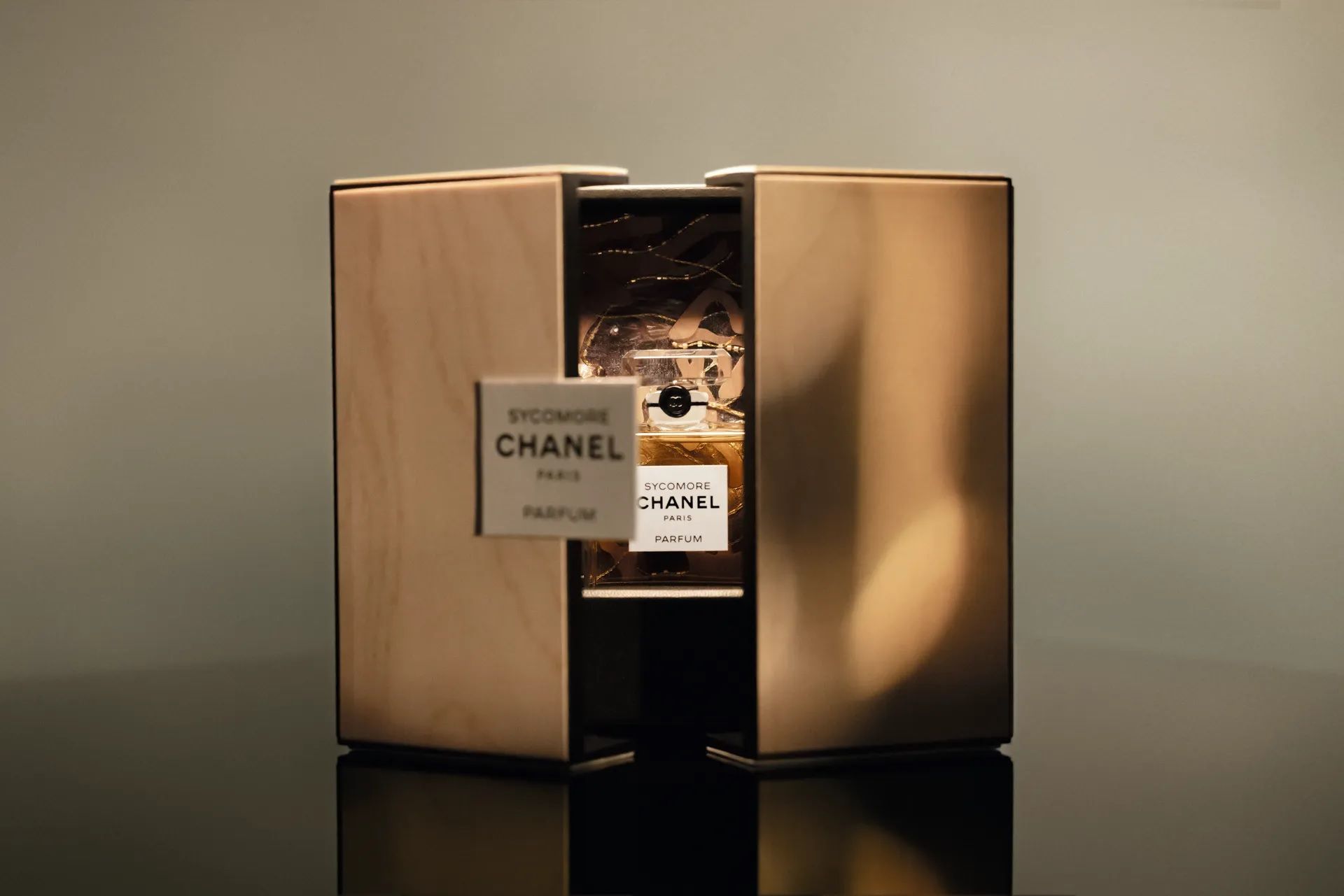 Sycomore Parfum - Chanel - Gallery 2