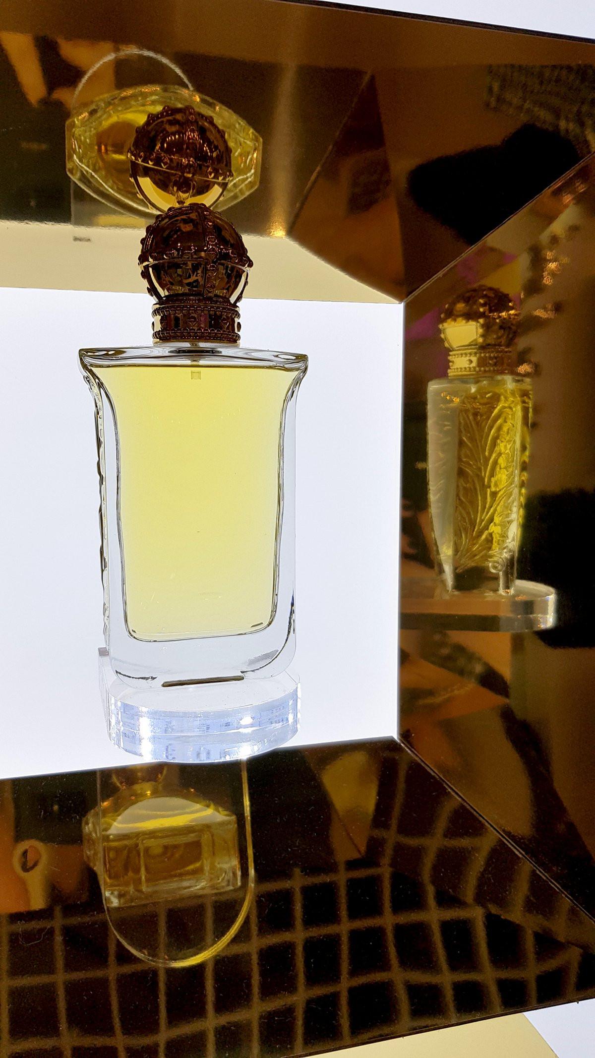 Symbol Eau de Parfum - Princesse Marina De Bourbon - Gallery 3