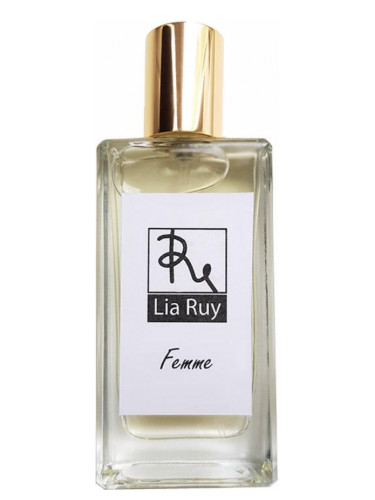 Femme - Lia Ruy